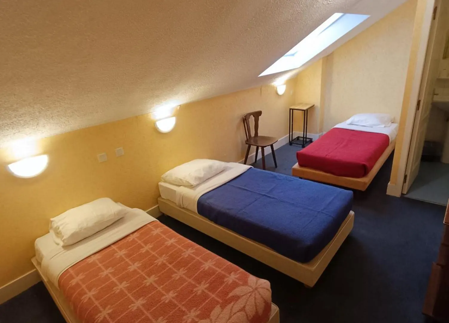 Chambre Chez Marie Et Didier 1 Minute A Pied Du Sanctuaire De Lourdes 0*,  France